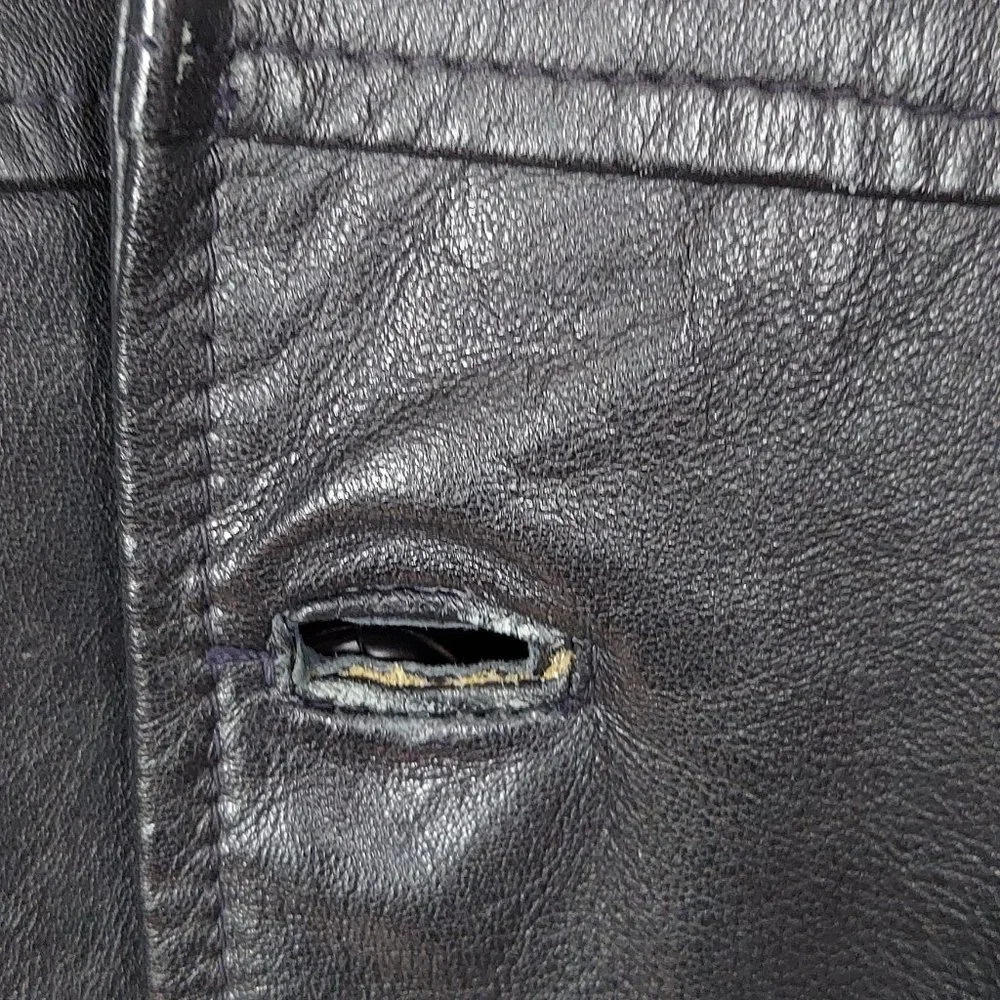 MEN'S GENUINE LEATHER BUTTON FRONT COAT BY OAKTON (M) - Picture 15 of 15